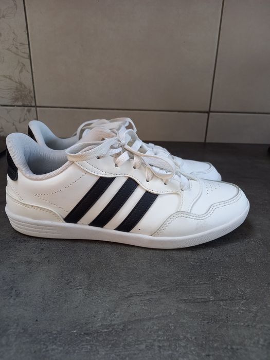 Białe sneakersy Adidas rozmiar 39