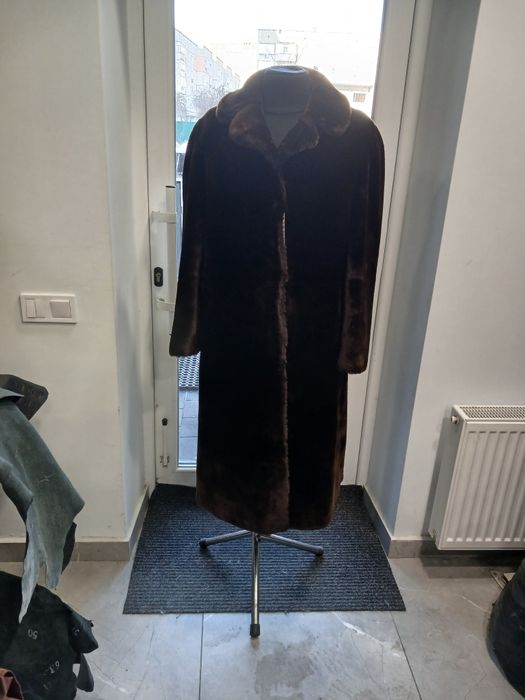 Продаю натуральну шубу з овчини