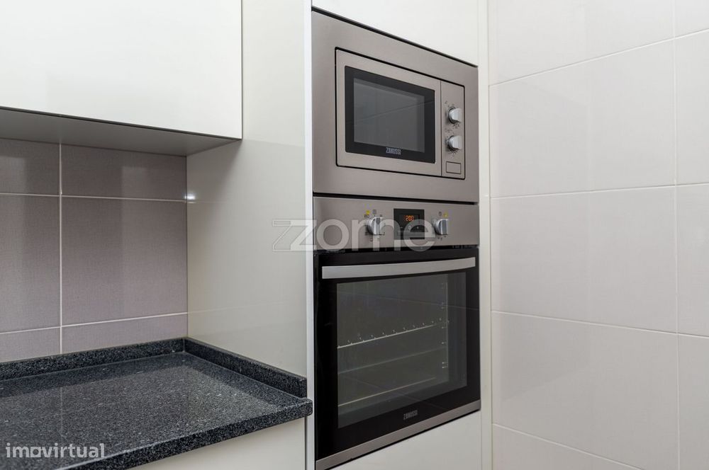 T2 Renovado | Buraca | Pronto a Habitar