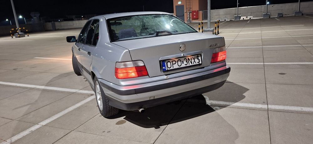 Bmw e36 316i sedan