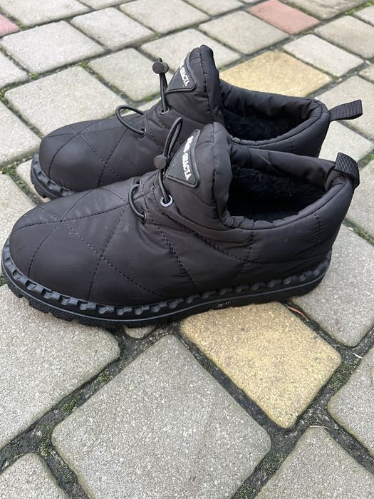 Продам обувь дуже гарному стані . Розмір 25