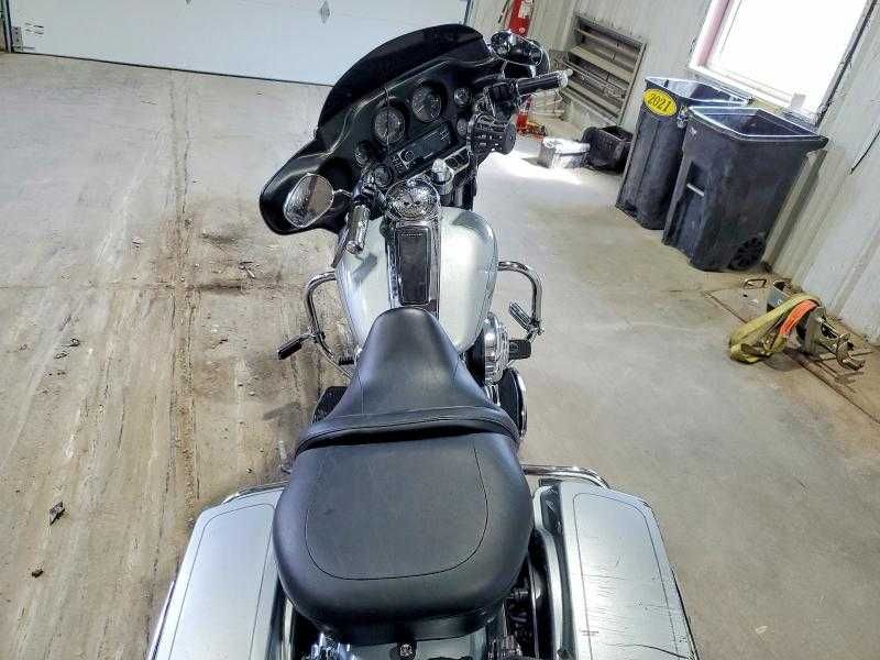 2012 Harley-Davidson FLHTC ELECTRA Glide CLASSIC