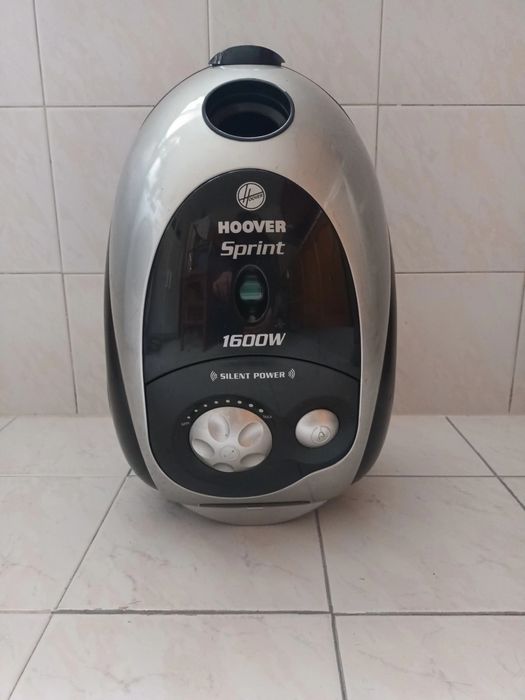 Aspirador Hoover Sprint 1600W - Silent Power