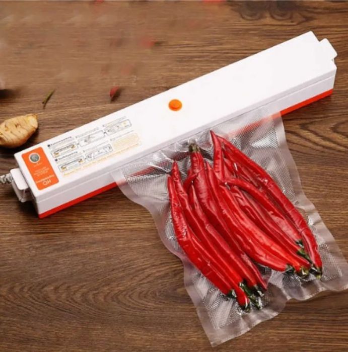 Вакуумний пакувальник, вакуматор.