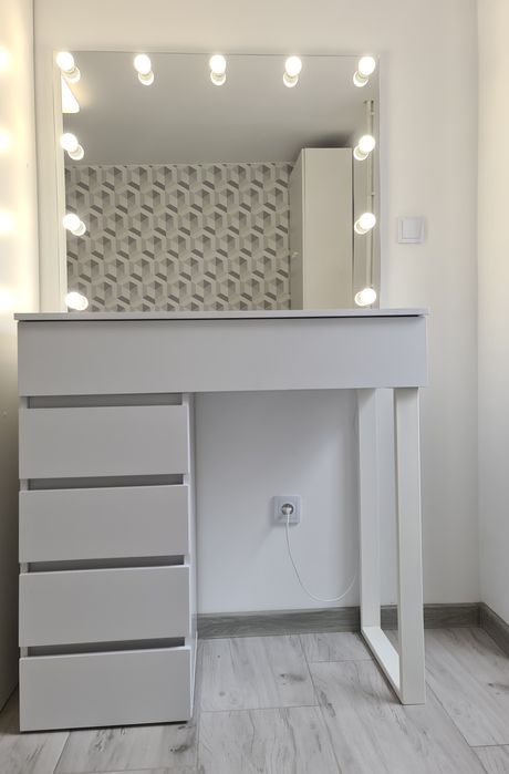 Wysokie Stanowisko do makijażu,Toaletka 100cm