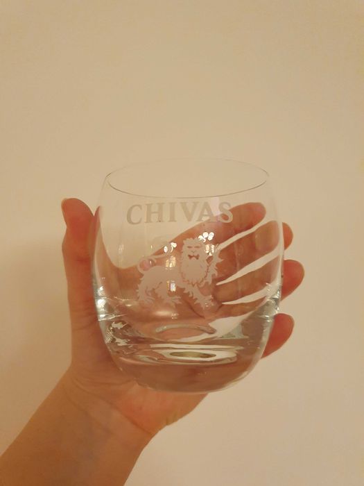 Szklanki do whiskey firmy Chivas 9+2 sztuki