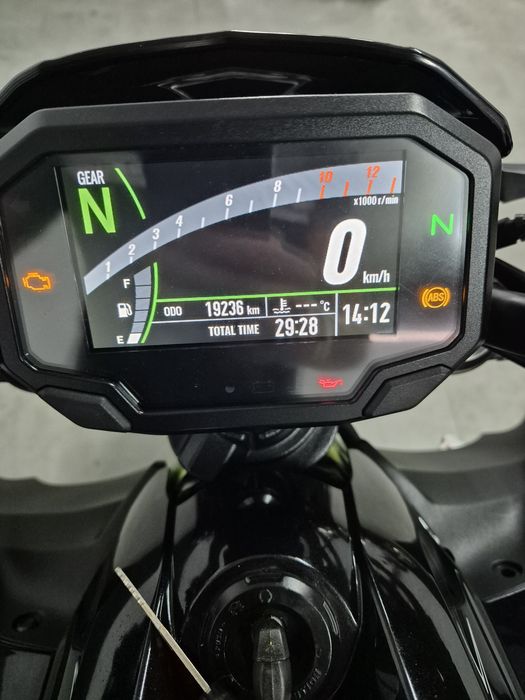 Kawasaki Z650 * Trato do Financiamento *