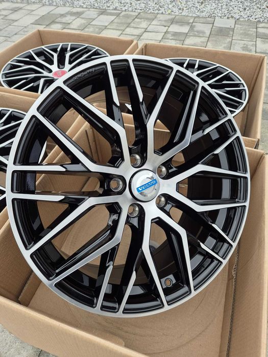 Felgi aluminiowe 17 5x108 Volvo  S V XC Nowe Czarne Czujniki TPMS Śruby | #RS4