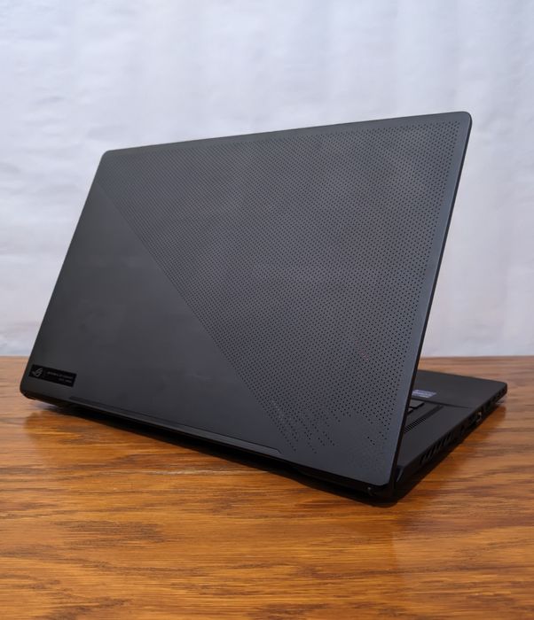 Asus Zephyrus M16 rtx3070ti QHD 165hz i9 12900h