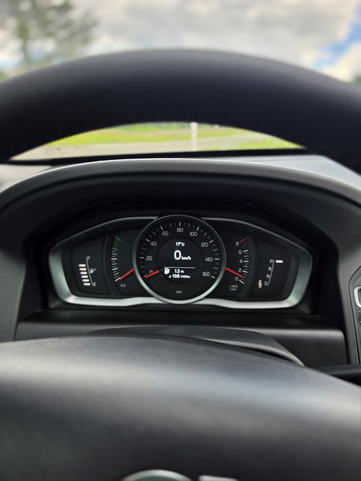 Продам Volvo xc60 2016 2.0