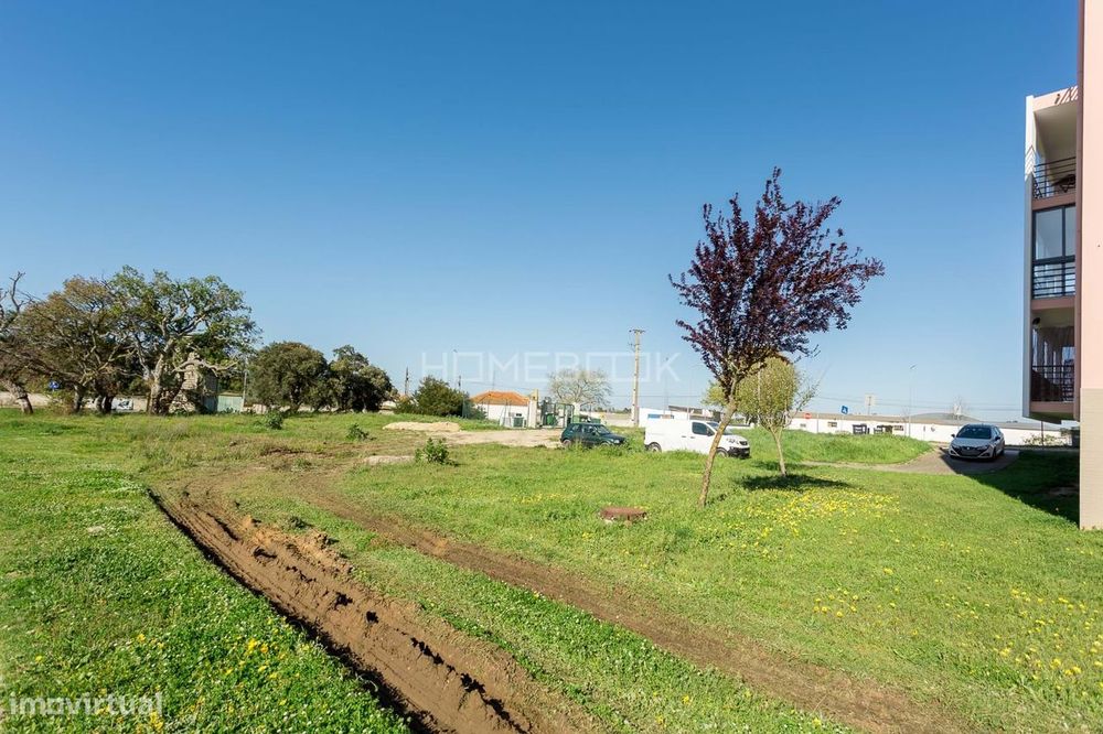 Terreno urbano com projeto para prédio de 9 frações