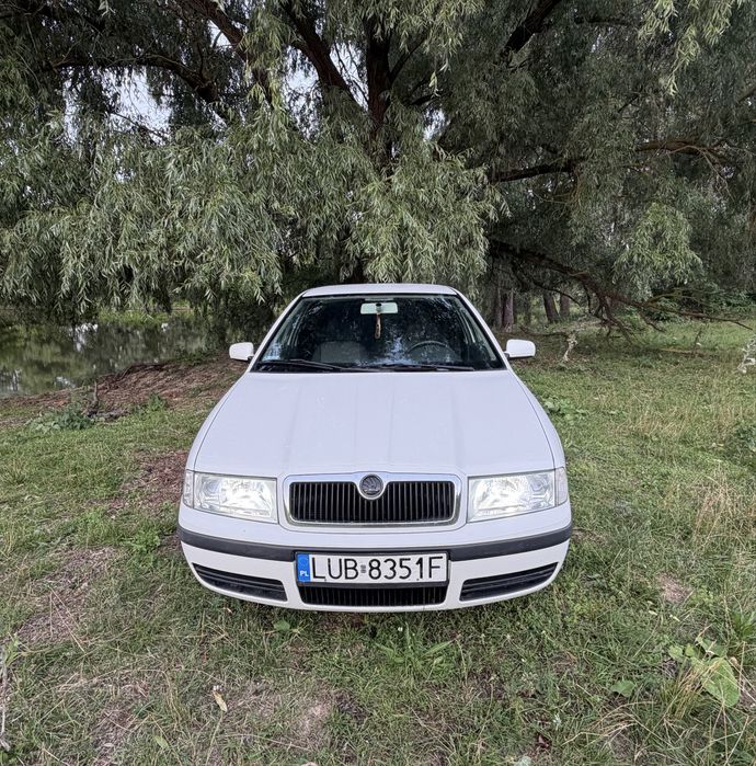 Skoda oktavia tour 1.9 tdi для військових