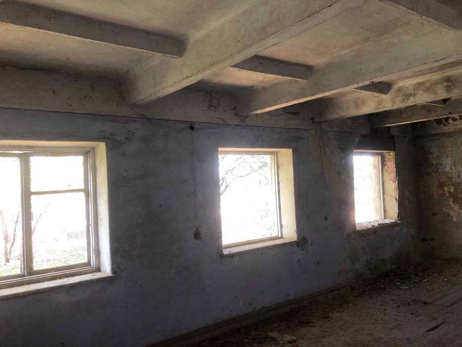 Нежитлова будівля 217 м2, 0.39 га, Кулівці, вул. О.Кобилянської, 2-Е