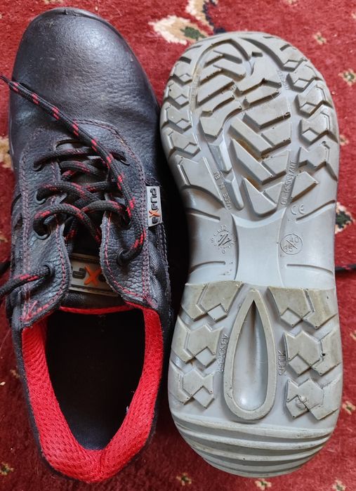 Рабочие полуботинки.