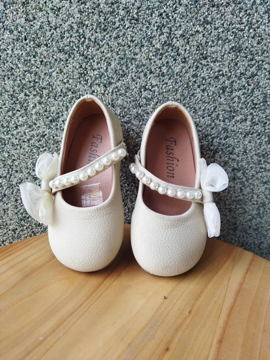 Туфлі для дівчинки