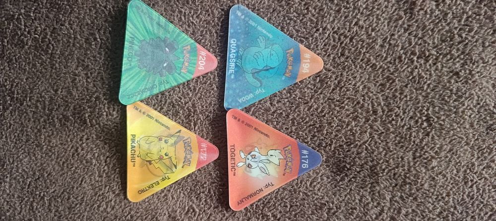 Pokemon 10/10 trio tazo komplet