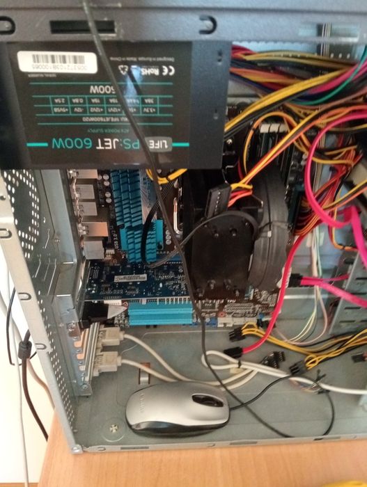 PC  AMD fx 8120 + caixa com fonte