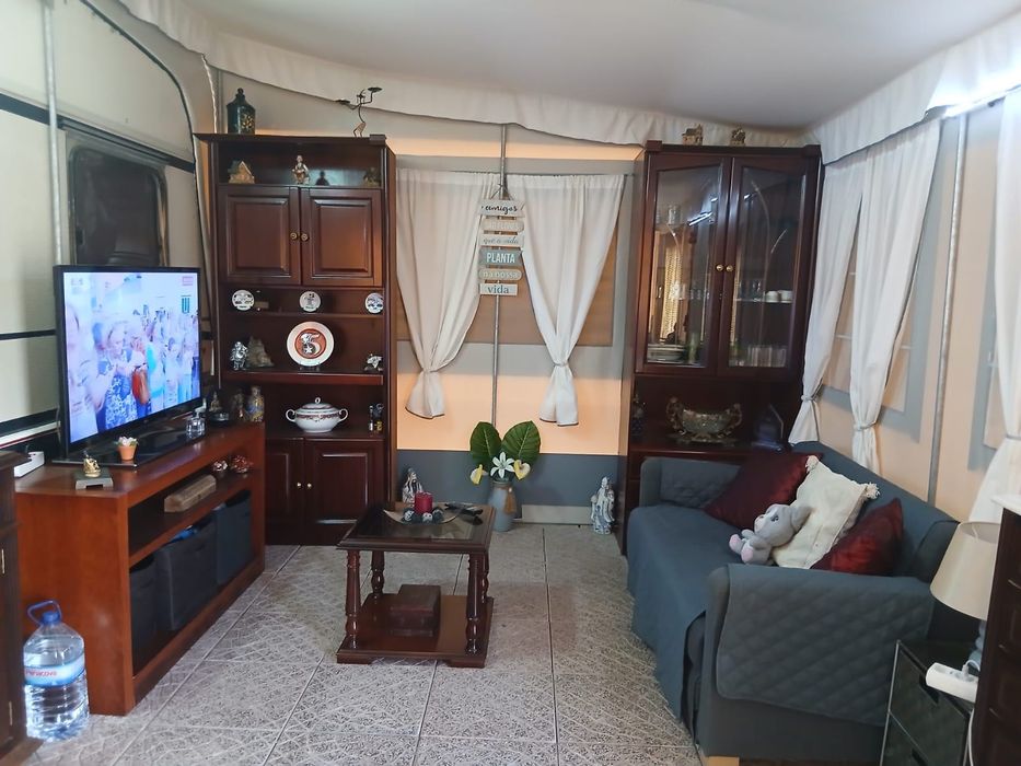 Caravana completa de campismo