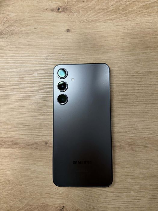 Samsung Glaxy S24 plus