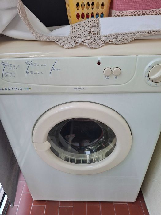 Máquina de secar roupa