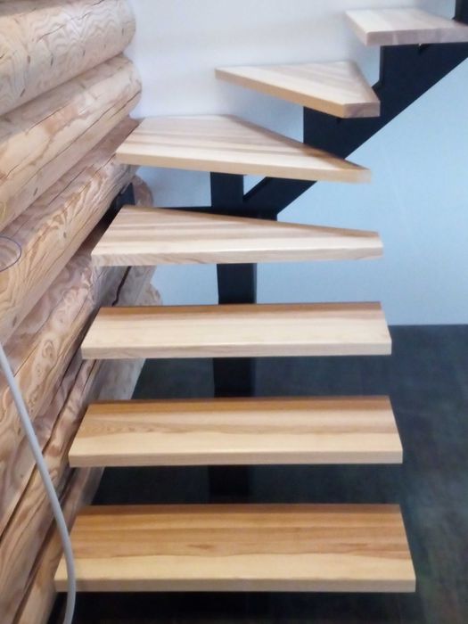 schody drewniane meble kredens