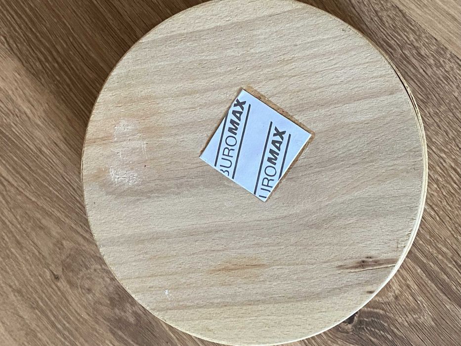 Коробка деревянная .