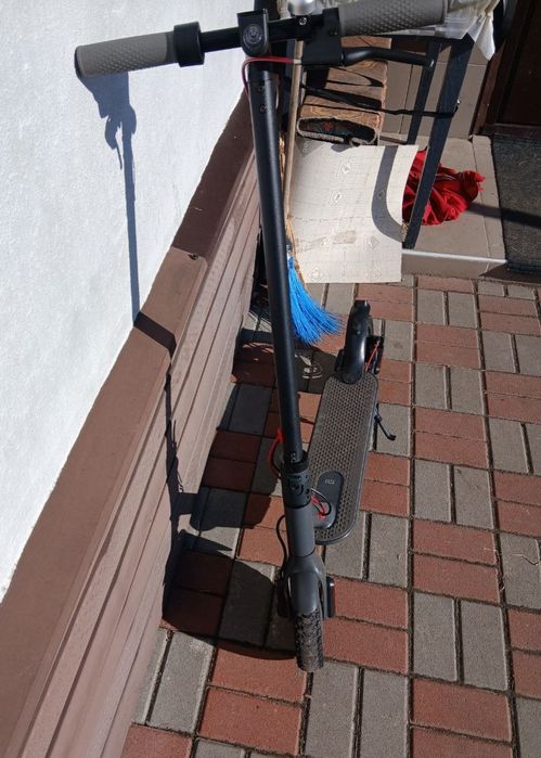 Електросамокат mi electric scooter