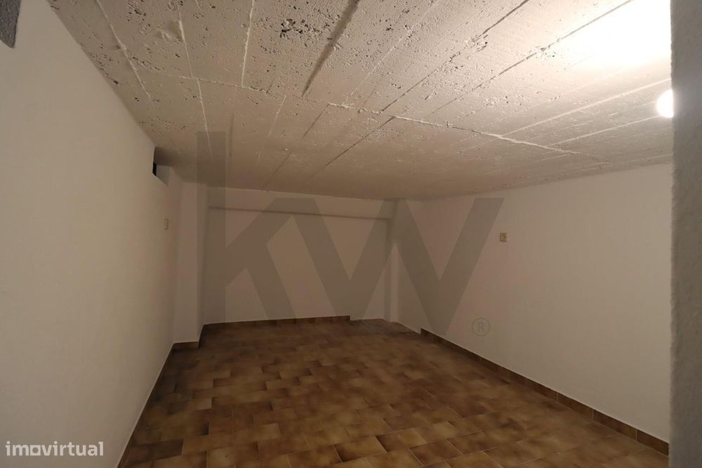 Apartamento T2 Totalmente Remodelado na Quinta do Rosário/Costa da Gui