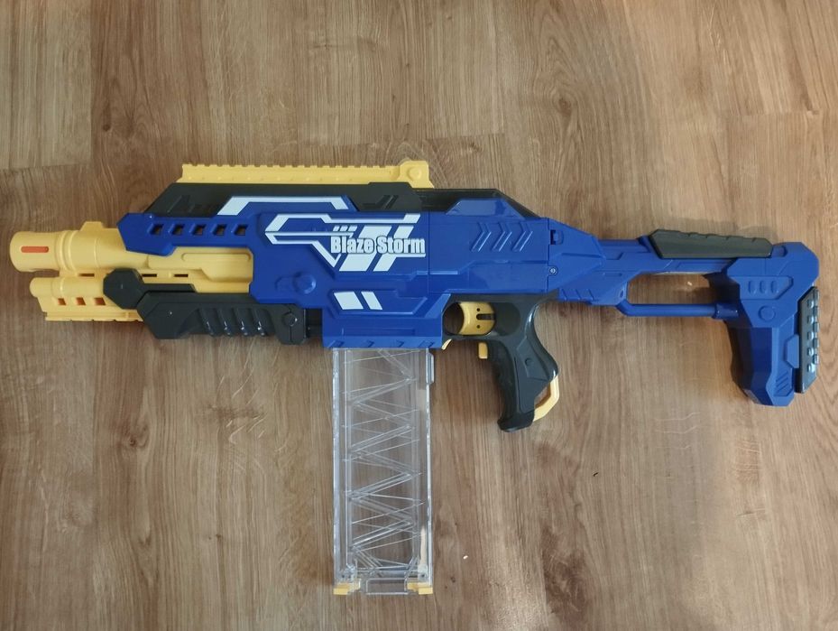 Wyrzutnia / karabin Blaze Strom