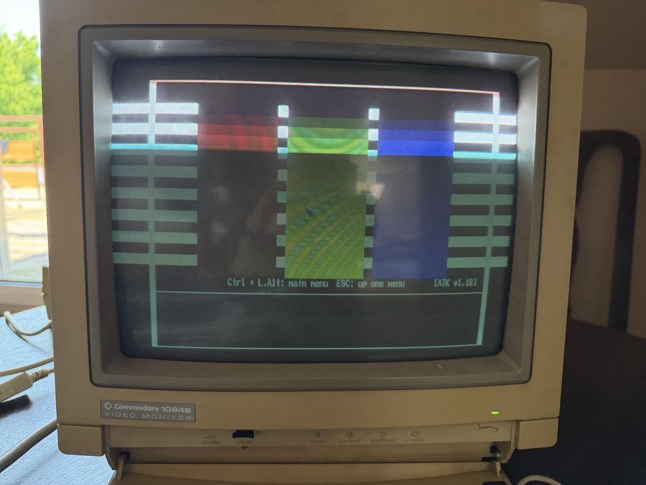 Monitor Commodore 1084S - Amiga Commodore Atari