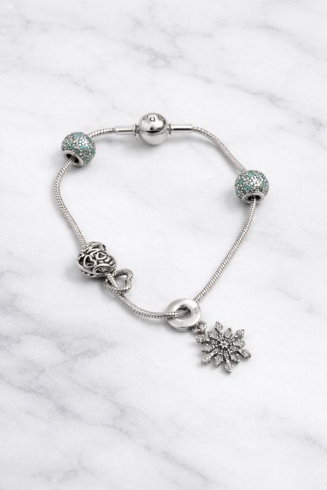 Браслет пандора з шармами