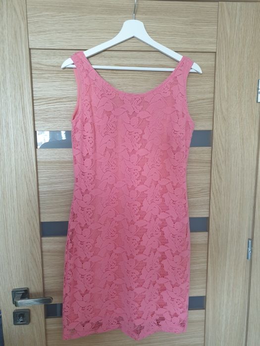 Sukienka różowa koronkowa Mohito L