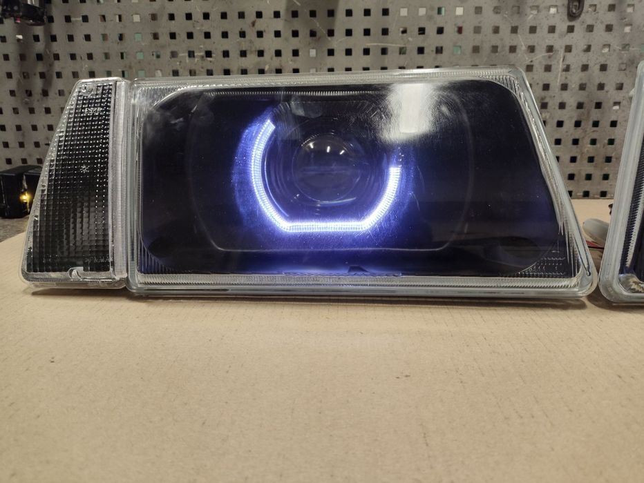 Продам bi-LED 3.0" фары 2109