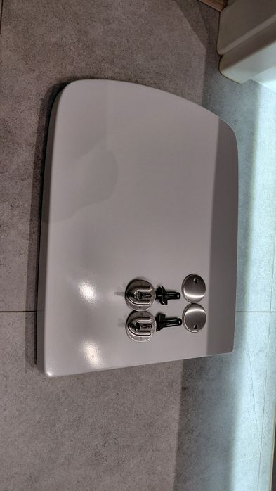 Deska do WC wolnoopadajaca Koło NOVA Pro wypinana z duroplastu