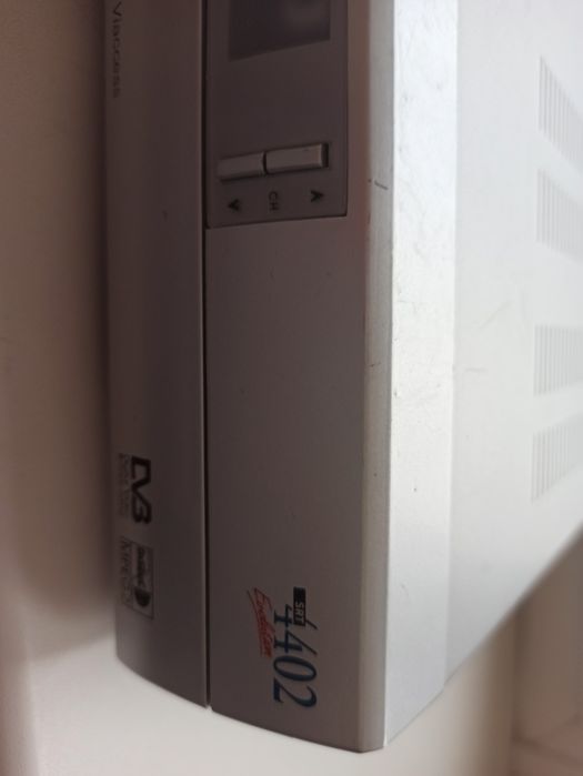 Strong SRT 4402 тюнер, ресивер