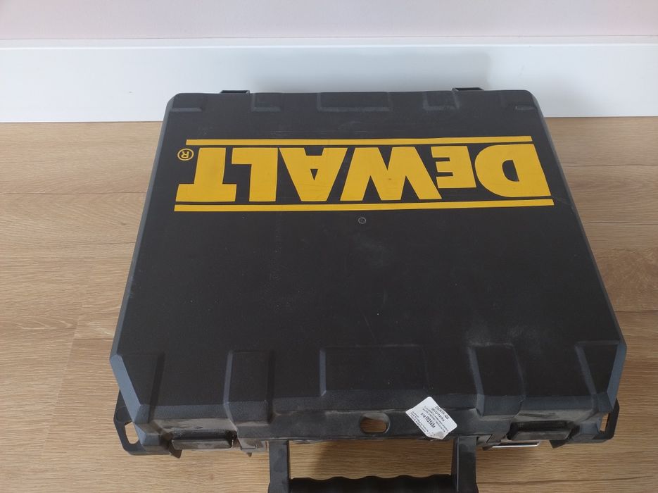 Wyrzynarka DeWalt DW 341