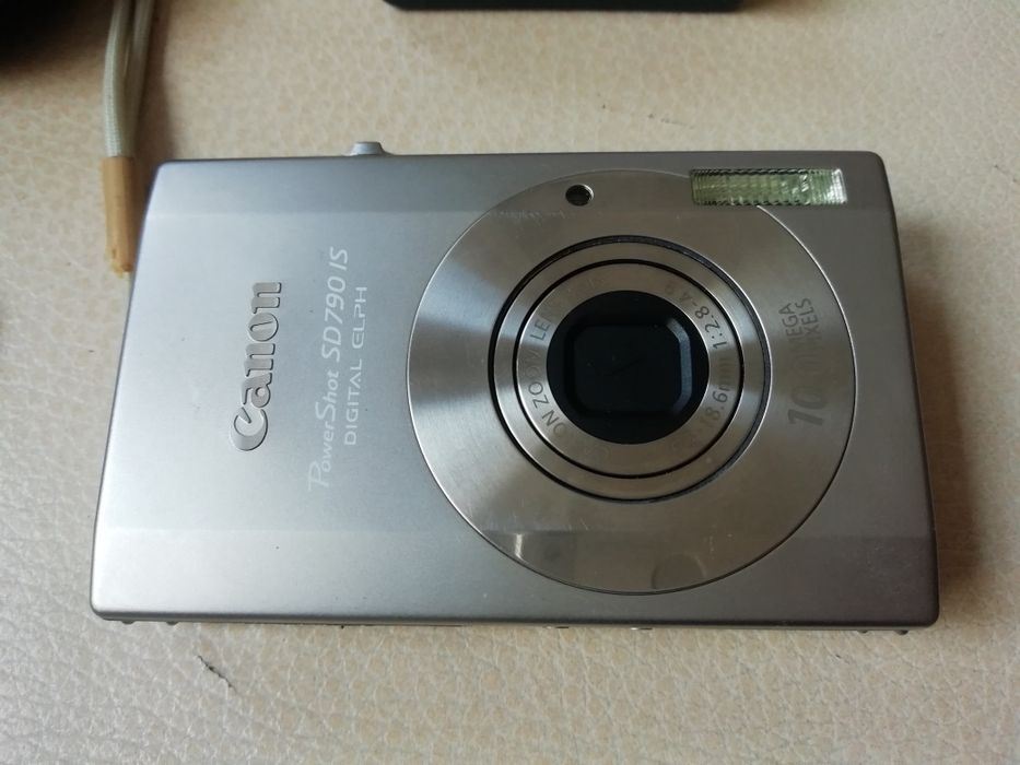 Фотоапарат Canon powershot SD790 is.