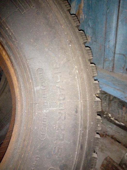 Покришки TRIANGLE 315/80R22,5.для фури