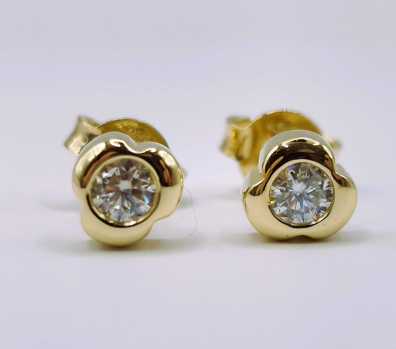 Złote Kolczyki Sztyfty Pr. 585 z Moissanitami 3mm - Klasyka Bezel