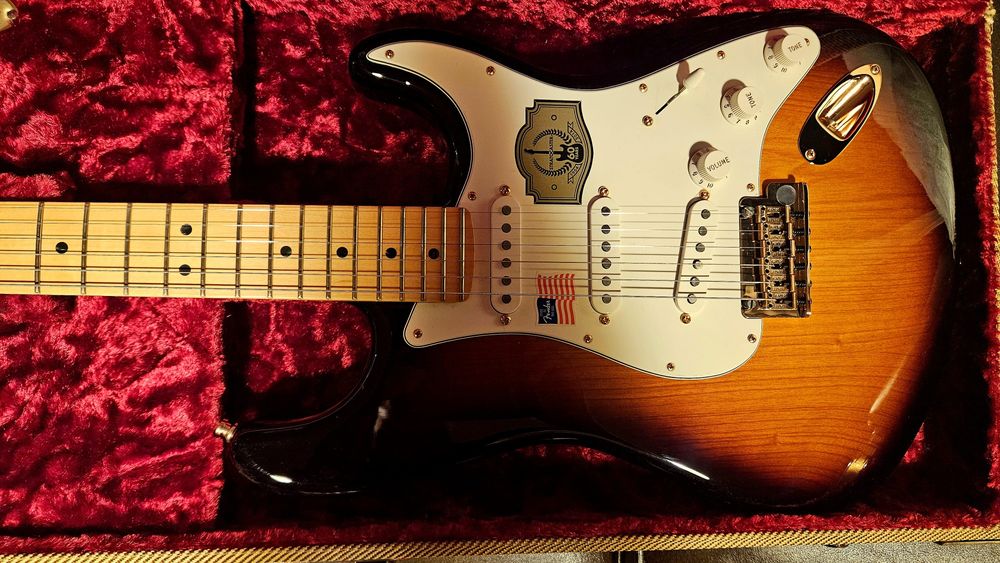 Guitarra Fender Strat 60° Aniversario NOVA