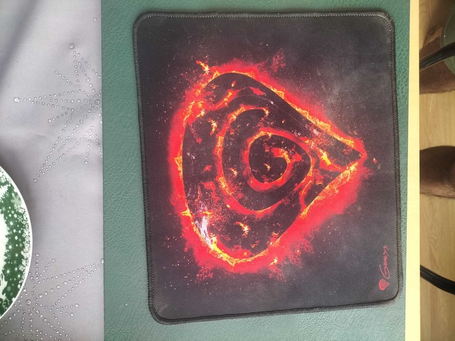 Podkładka pod mysz Genesis używana