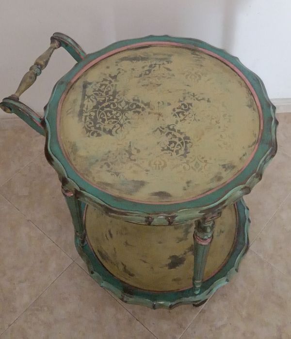 Mesa de chá restaurada