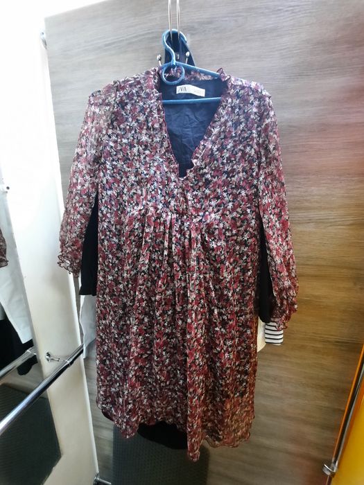 Плаття популярного бренда