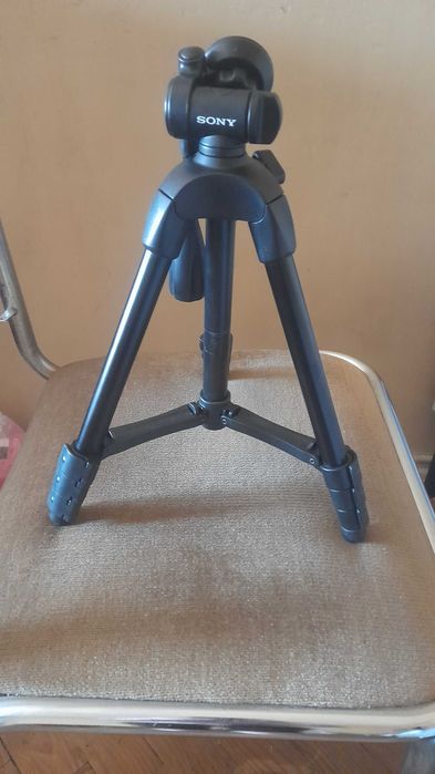 Tripé Sony VCT-R100 para fotografia e video - Bom estado