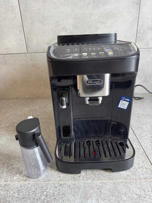 Ekspres ciśnieniowy De'Longhi Magnifica Evo Ecam 292.81.B B