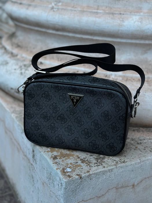 Продам сумку GUESS