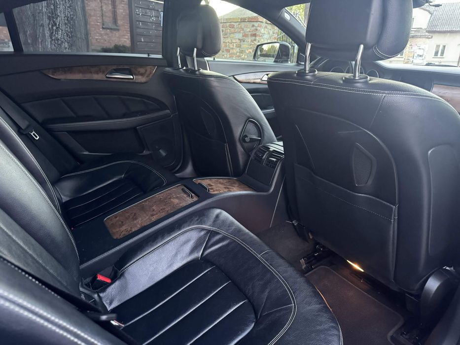 Mercedes CLS    W218
