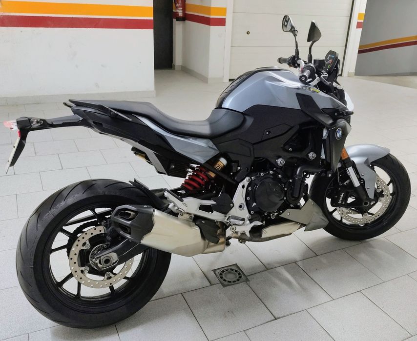 BMW F900R Dynamic ESA