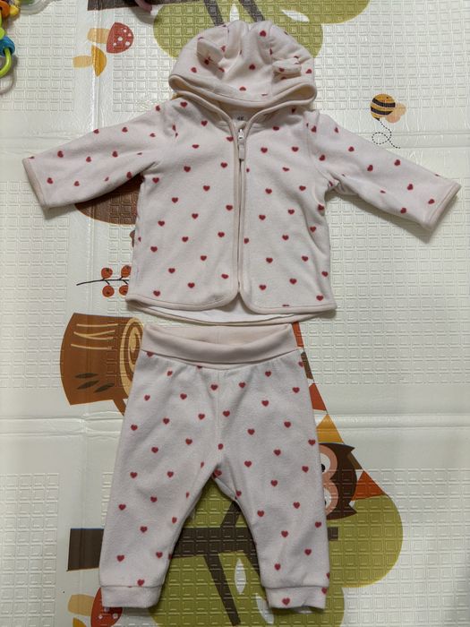 Костюмчики  3-6 м Next , H&M , Primark світшот +легінси