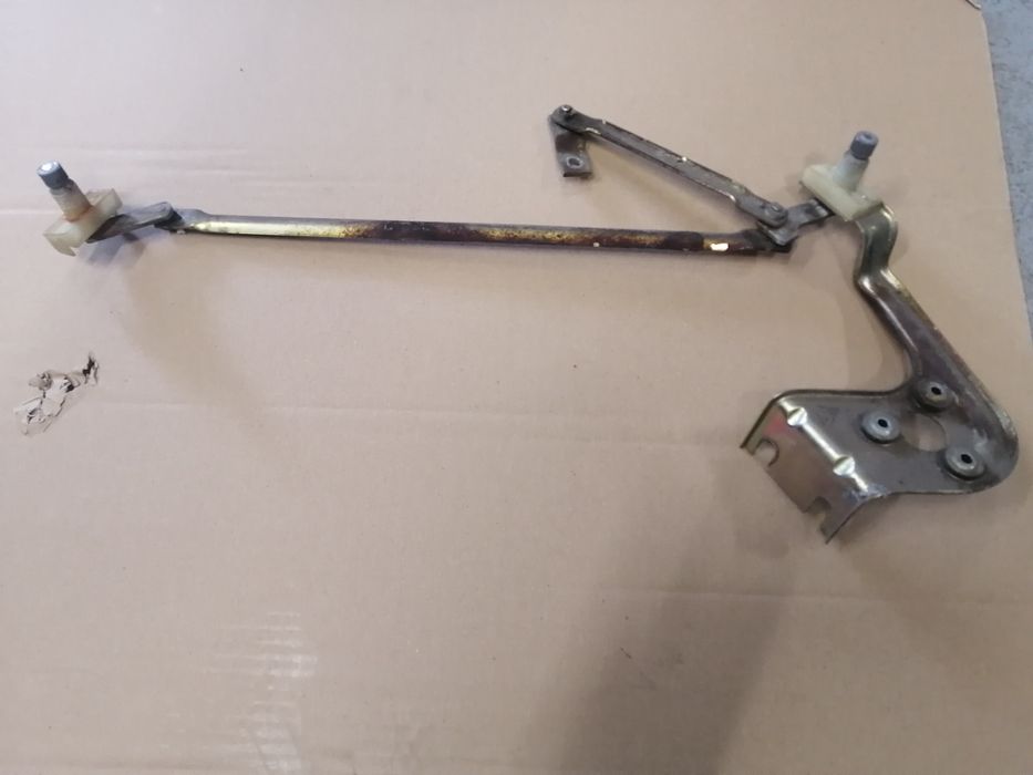 Fiat 126p mechanizm wycieraczek ładny stan